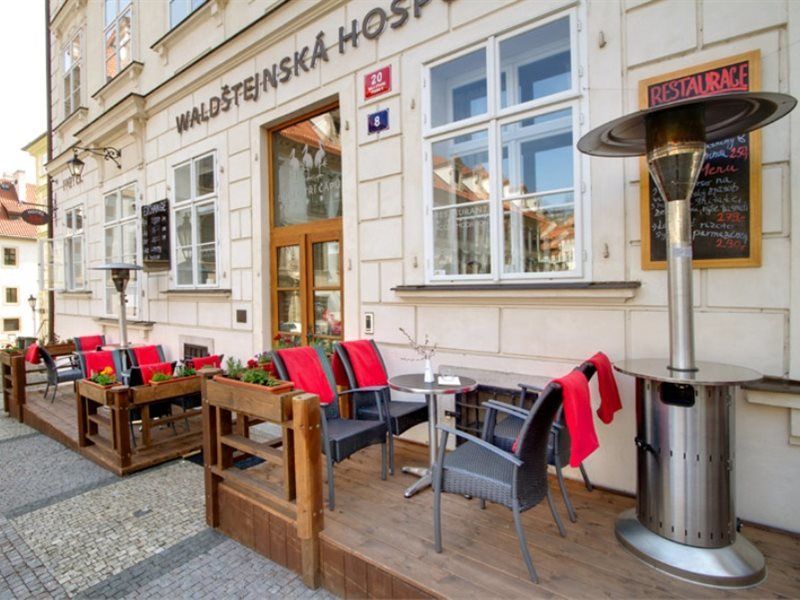 Three Storks Otel Prag Dış mekan fotoğraf Gasthaus Waldenstein